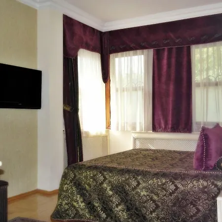 Turquhouse Hotel 3*