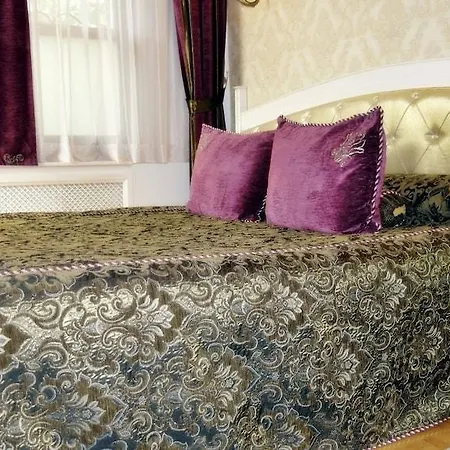 Turquhouse